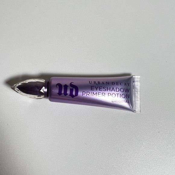 Urban Decay Eye Shadow Primer Potion - Picture 3 of 5